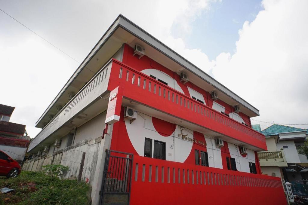 Oyo Flagship 1034 Mulia Syariah Balikpapan (Borneo)